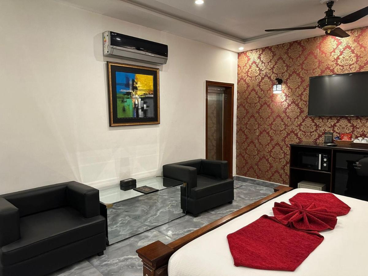 Lawrence View Hotel, Lahore Exterior photo
