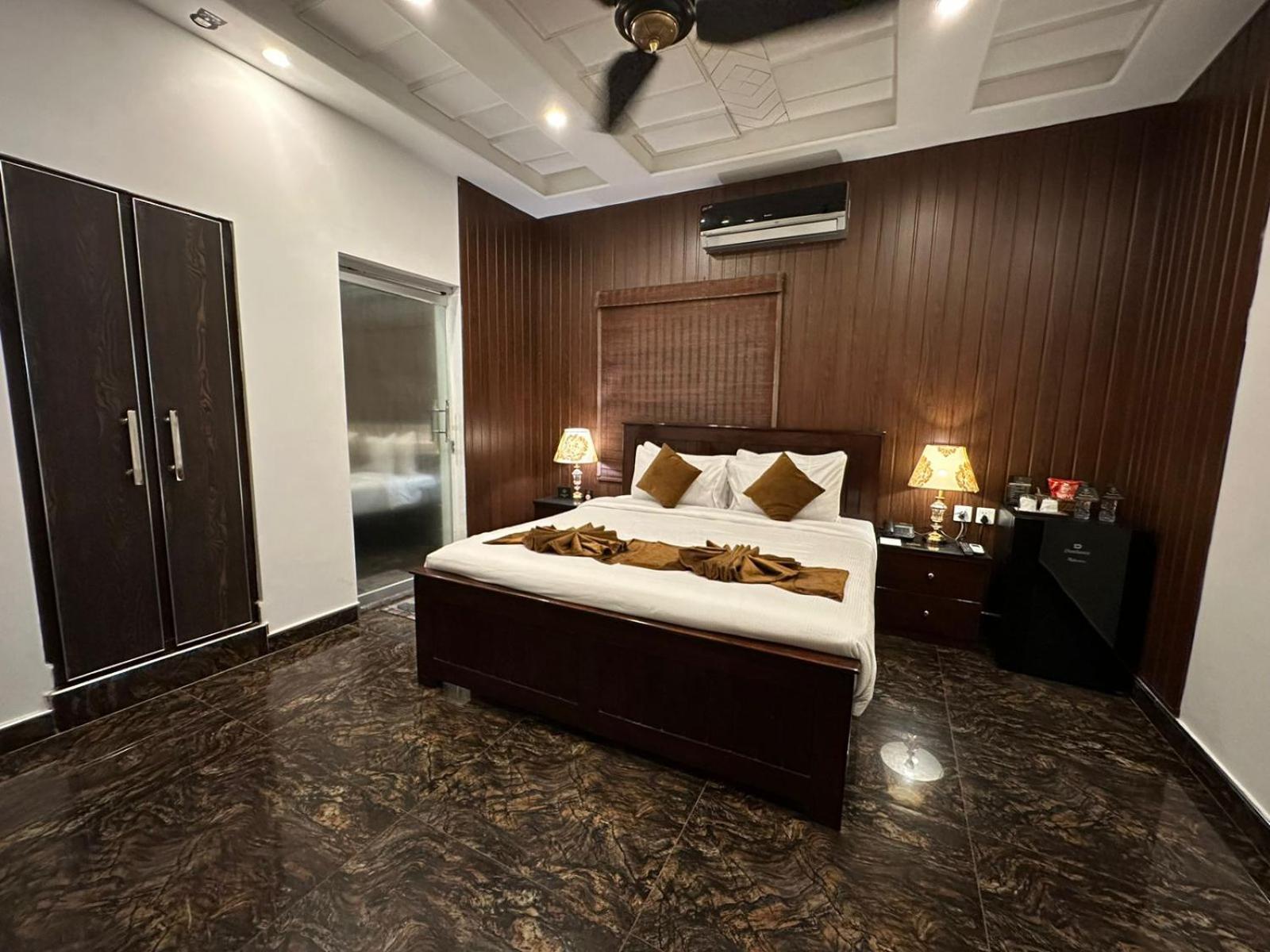 Lawrence View Hotel, Lahore Exterior photo